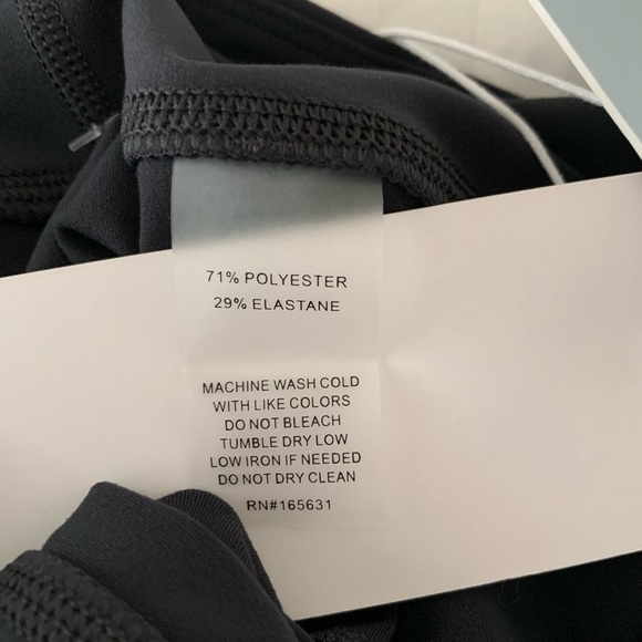 Johnny Was Calme Endurance Cropped Leggings - Picture 5 of 13